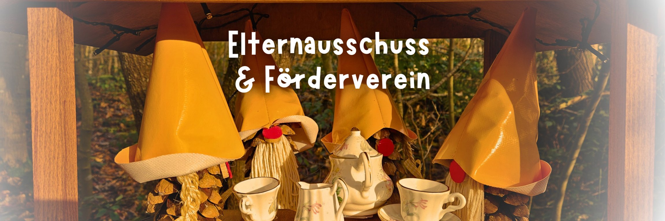 Banner- Wichtel mit einem Schriftzug Elternausschuss und Förderverein Banner- Wichtel mit einem Schriftzug Elternausschuss und Förderverein